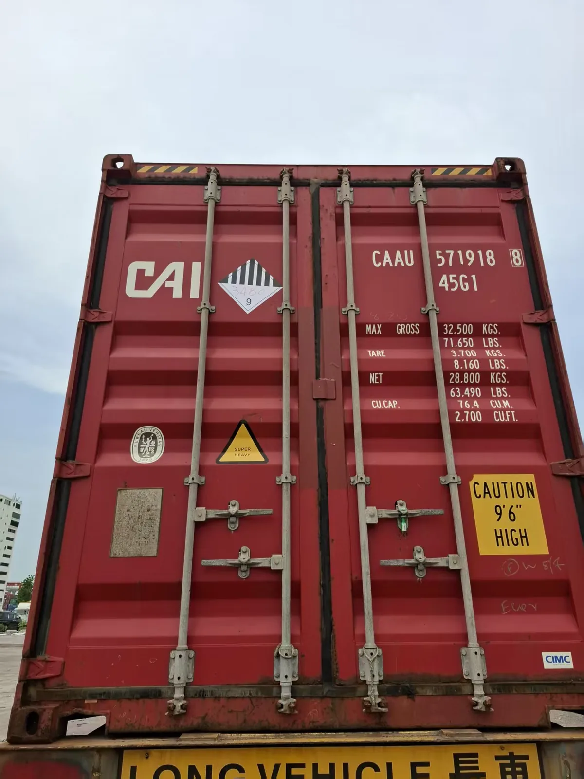 Real shipment case: container fully loaded with cargo after stuffing
